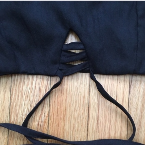 Black Cross Cross Wrap Suede Crop Top - Picture 5 of 5